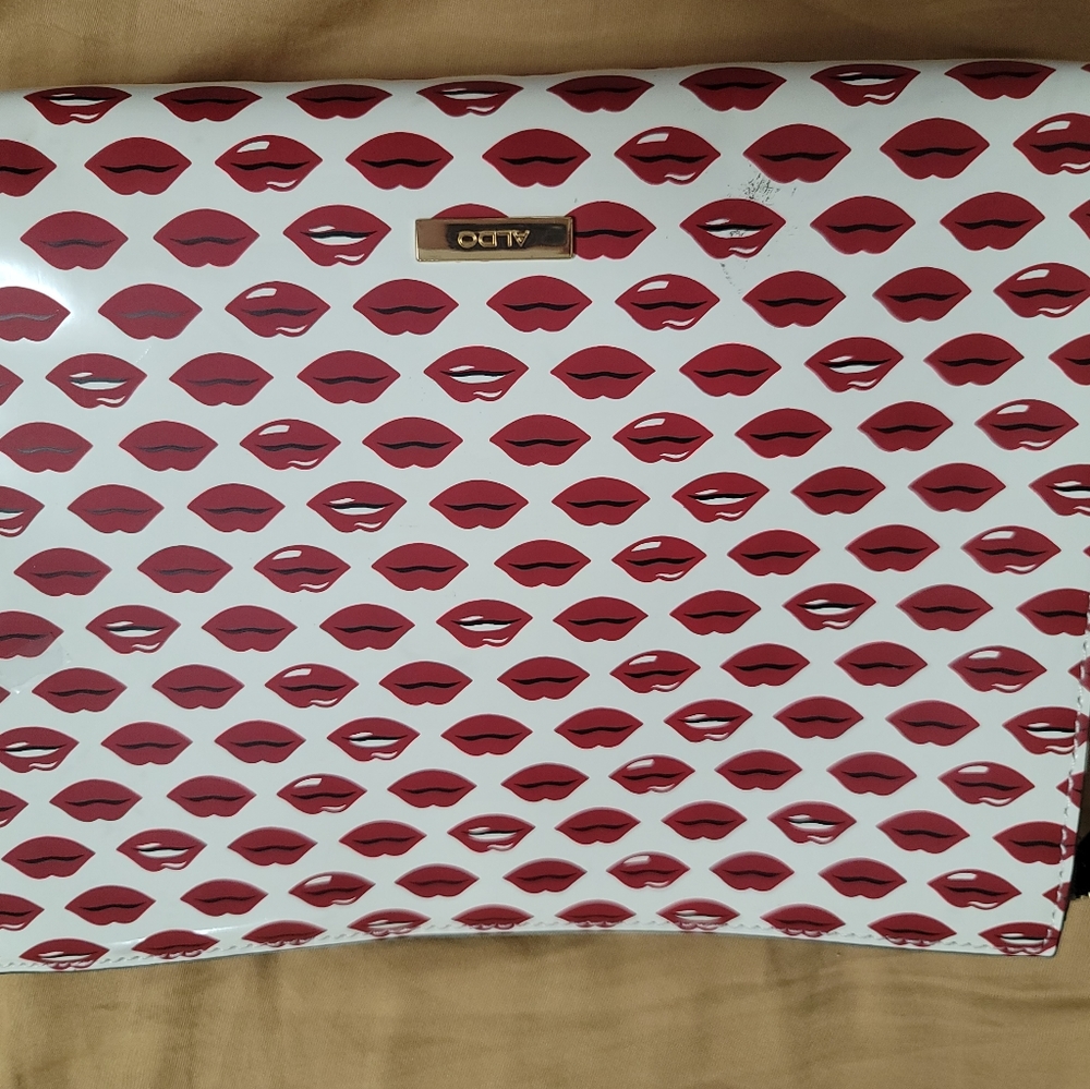 Aldo lips bag